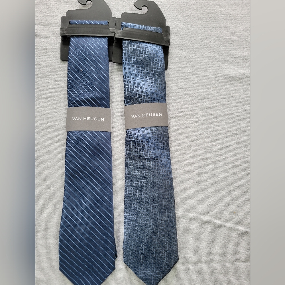 Van Heusen set of 2
